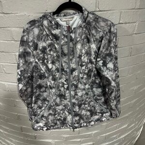 Athleta Gray Lightweight Synthetic Rain Jacket